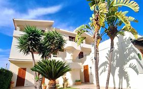 Villa Fiori Beach